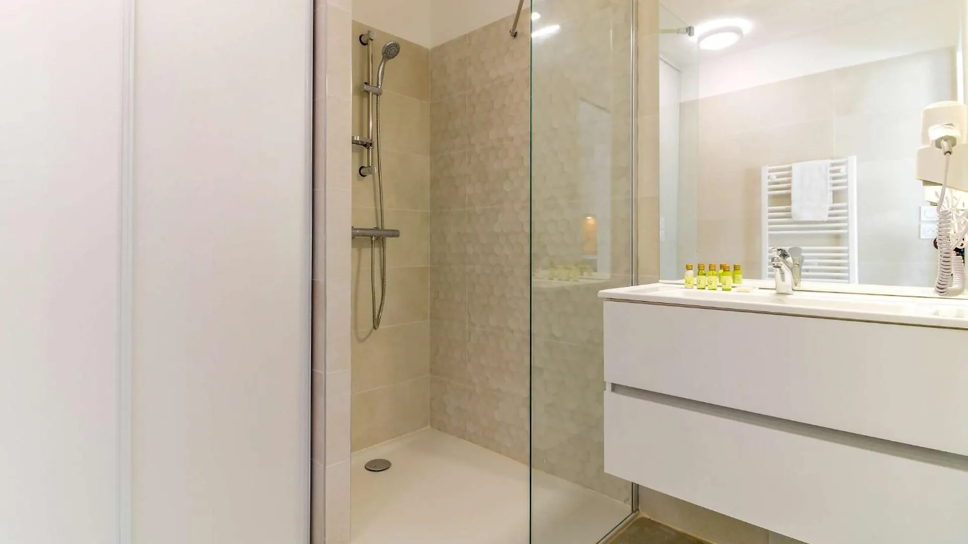 Select'Sohome - Appartement Pour 6 Personnes A Deux Pas Des Commerces Et De La Plage De La Faviere ! - Iloa-C03 Bormes-les-Mimosas Francie
